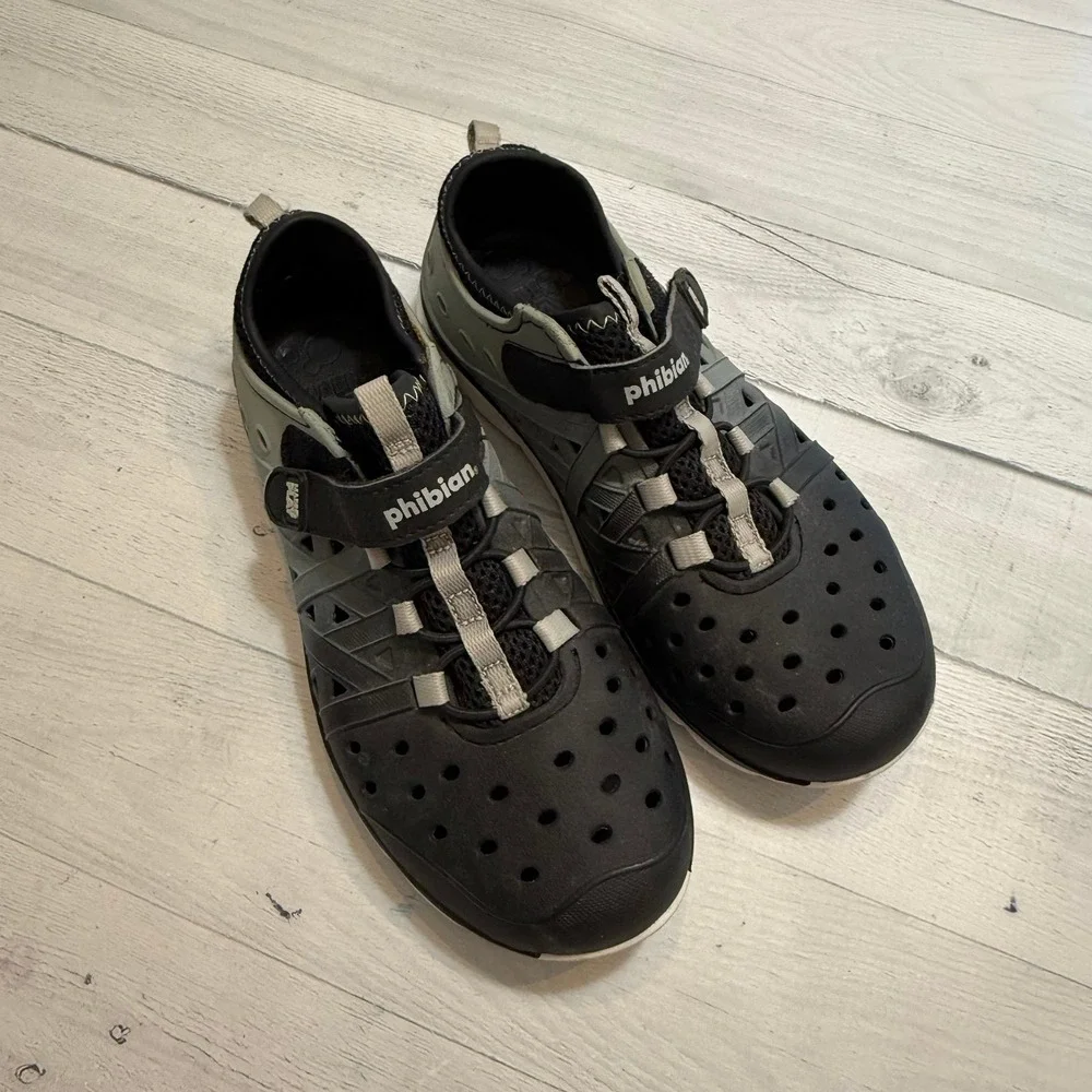 Stride Rite Made2Play Boys Phibian Water Shoe grey big kids‎ size 2